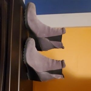 Suede waterproof boots